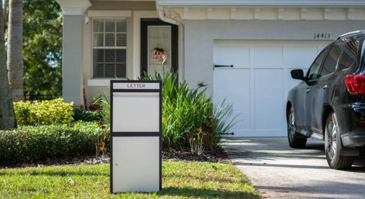 Why Is Choosing the Right Manufacturer of Delivery Drop Boxes Necessary?